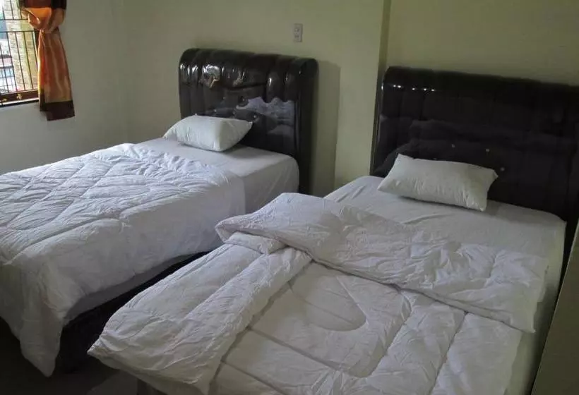 پانسیون Welcome To Wisma Sunrise Guest House 10 Minutes By Walking To The Big Fruit Market