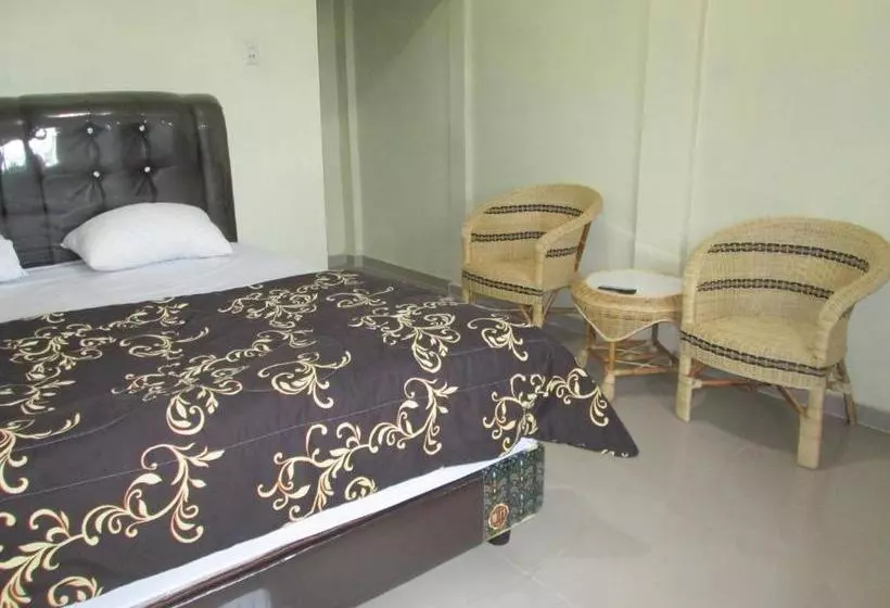 پانسیون Welcome To Wisma Sunrise Guest House 10 Minutes By Walking To The Big Fruit Market