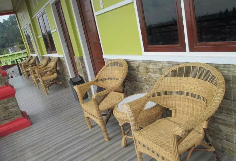 پانسیون Welcome To Wisma Sunrise Guest House 10 Minutes By Walking To The Big Fruit Market