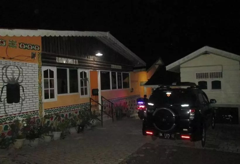 پانسیون Welcome To Wisma Sunrise Guest House 10 Minutes By Walking To The Big Fruit Market