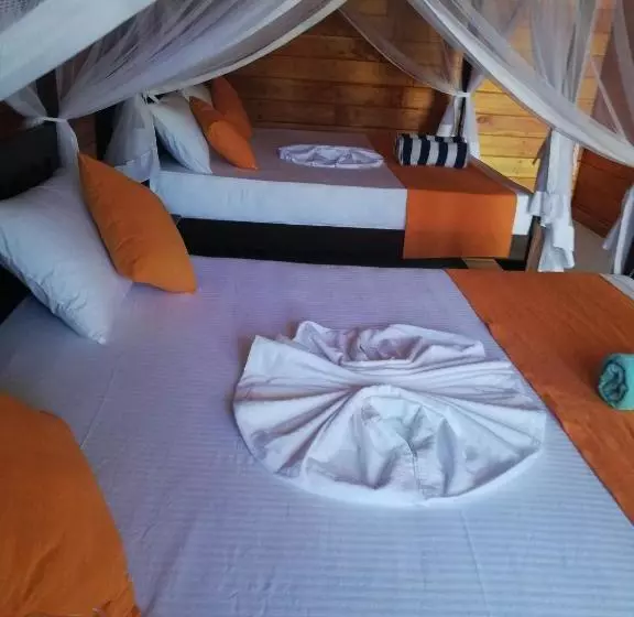 پانسیون Eden Reverie Deluxe Rooms And Spa