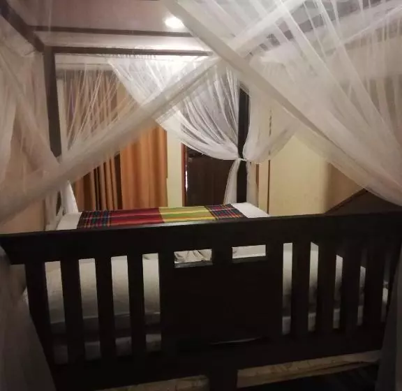 پانسیون Eden Reverie Deluxe Rooms And Spa