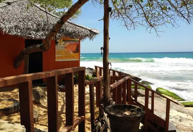 پانسیون Eden Reverie Deluxe Rooms And Spa