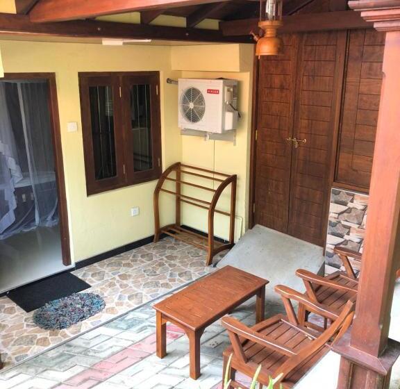 ペンション Eden Reverie Deluxe Rooms And Spa