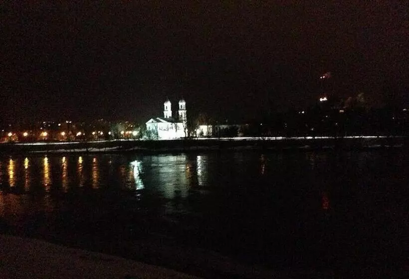 پانسیون Pirtis Prie Neries Jonava