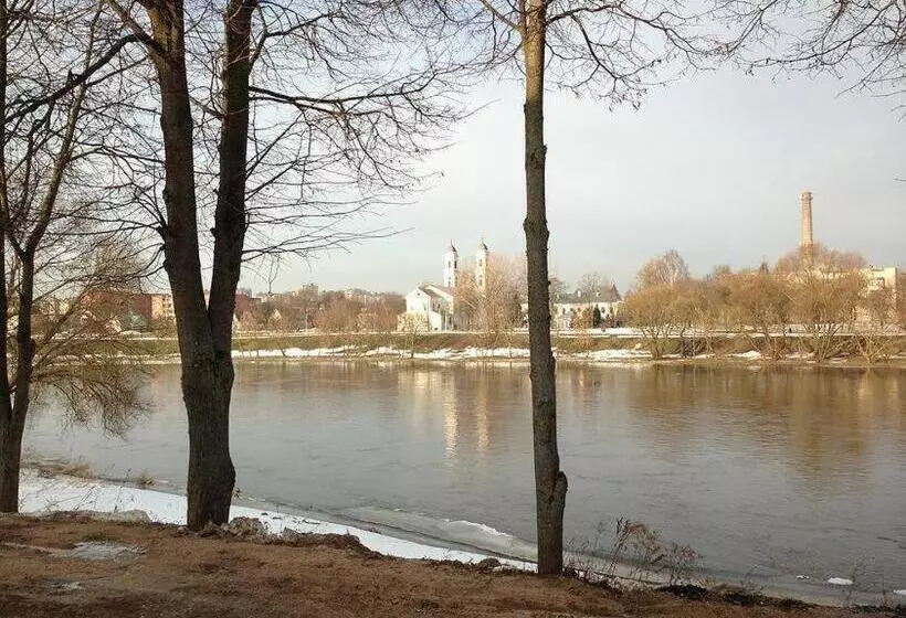 پانسیون Pirtis Prie Neries Jonava