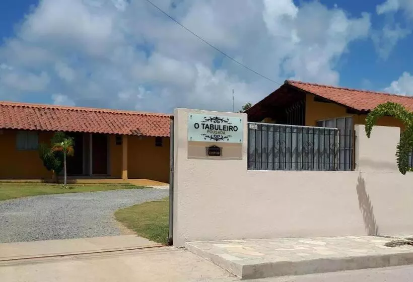 ペンション Pousada O Tabuleiro