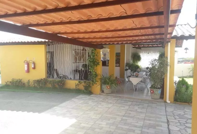 ペンション Pousada O Tabuleiro