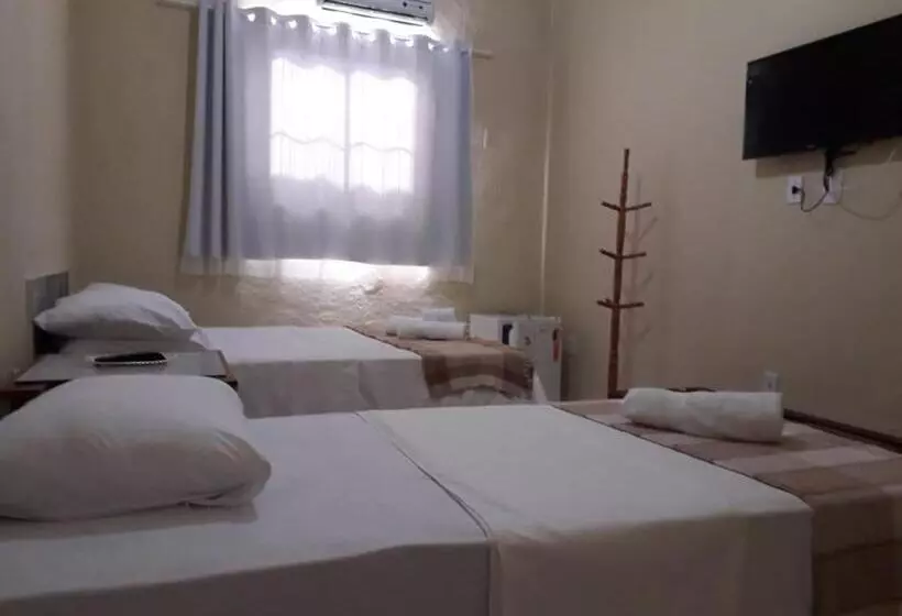 ペンション Pousada O Tabuleiro