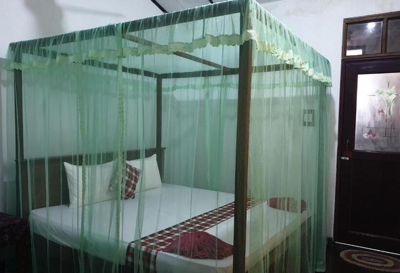 پانسیون Shasee Rest Mirissa