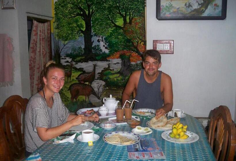 پانسیون Shasee Rest Mirissa