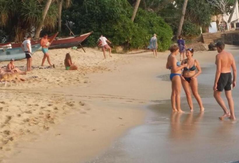 پانسیون Shasee Rest Mirissa