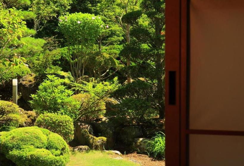 פנסיון Yabukiso