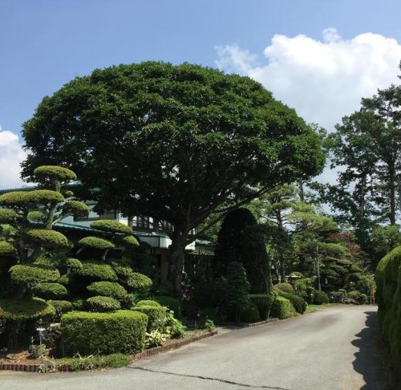 פנסיון Yabukiso