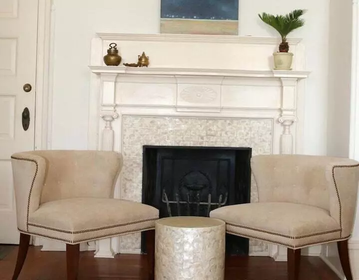 ユースホステル Anchorage 1770