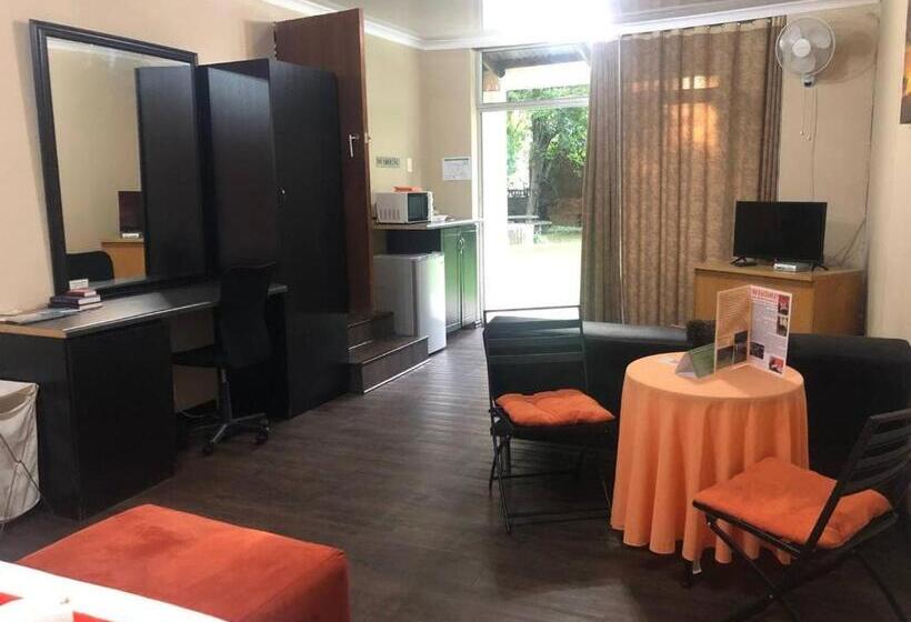 פנסיון Jc Studios Ermelo