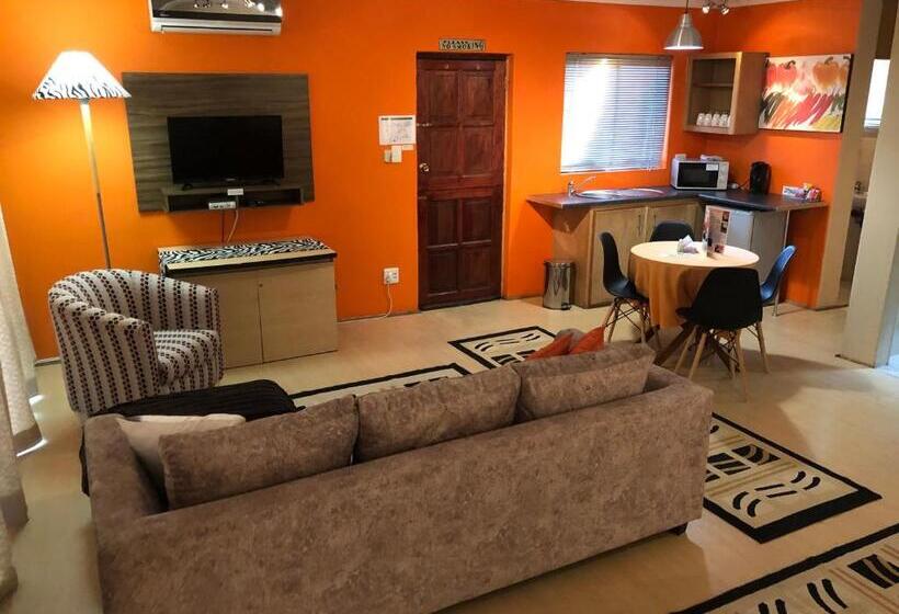 פנסיון Jc Studios Ermelo