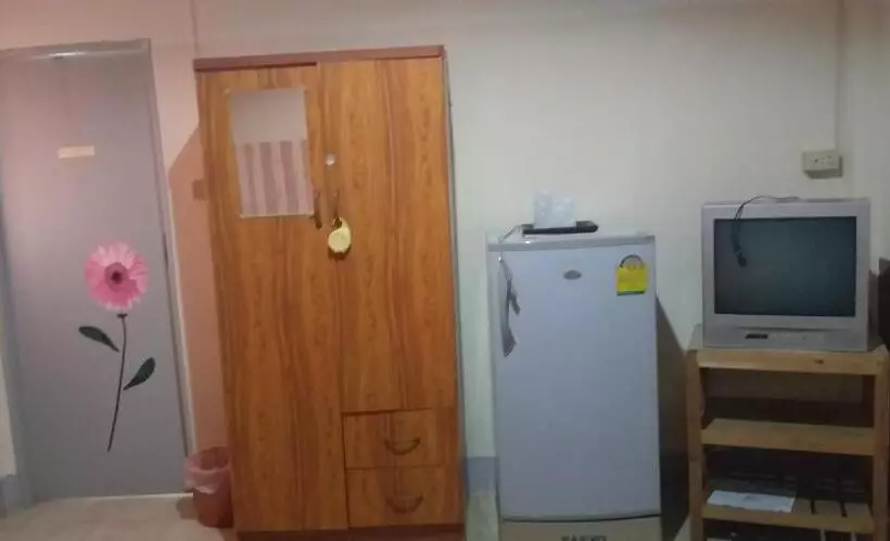 پانسیون Tanyahouse