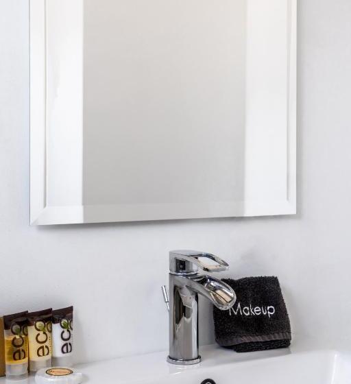 הוסטל Desert Hot Springs Inn