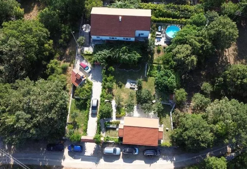 پانسیون Apartments And Rooms Minex