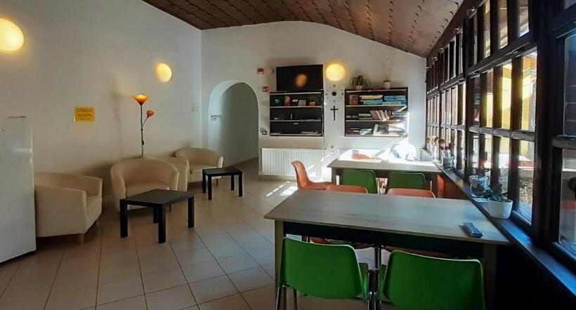 펜션 Ciszterci Szállás Pécs