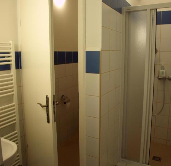 펜션 Ciszterci Szállás Pécs