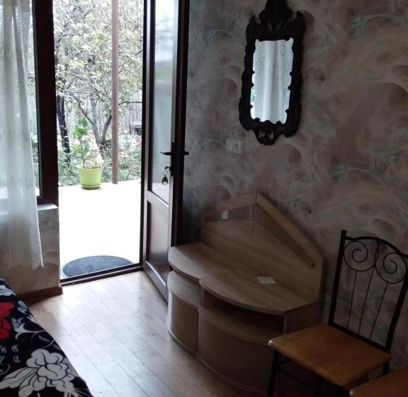 پانسیون Guest House Medea