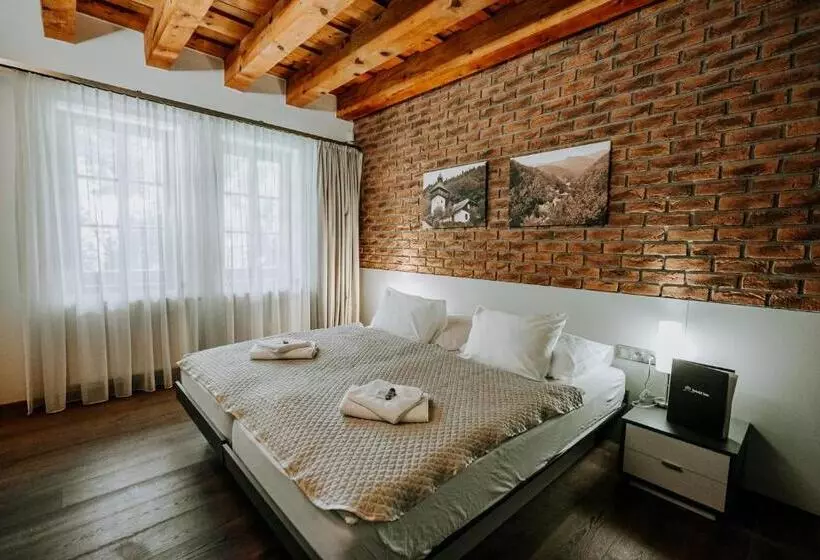 Majatalo Penzión Banský Dom