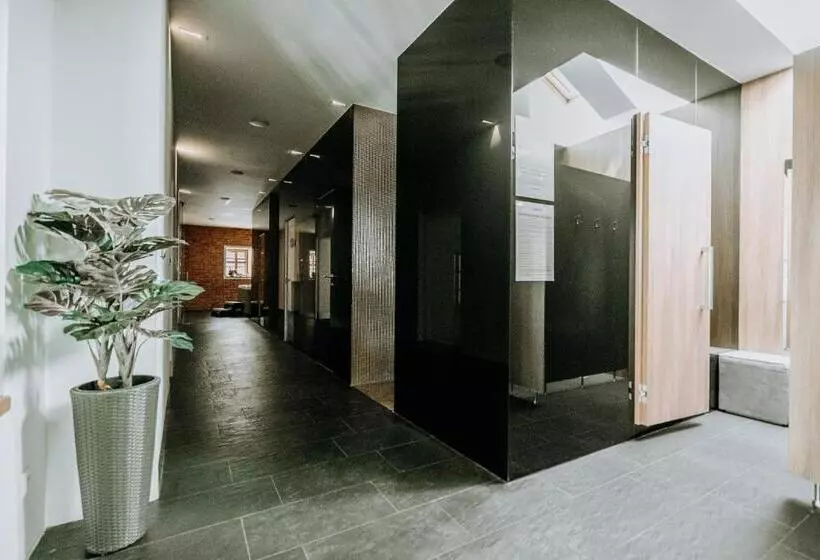 Majatalo Penzión Banský Dom