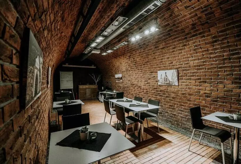 Majatalo Penzión Banský Dom