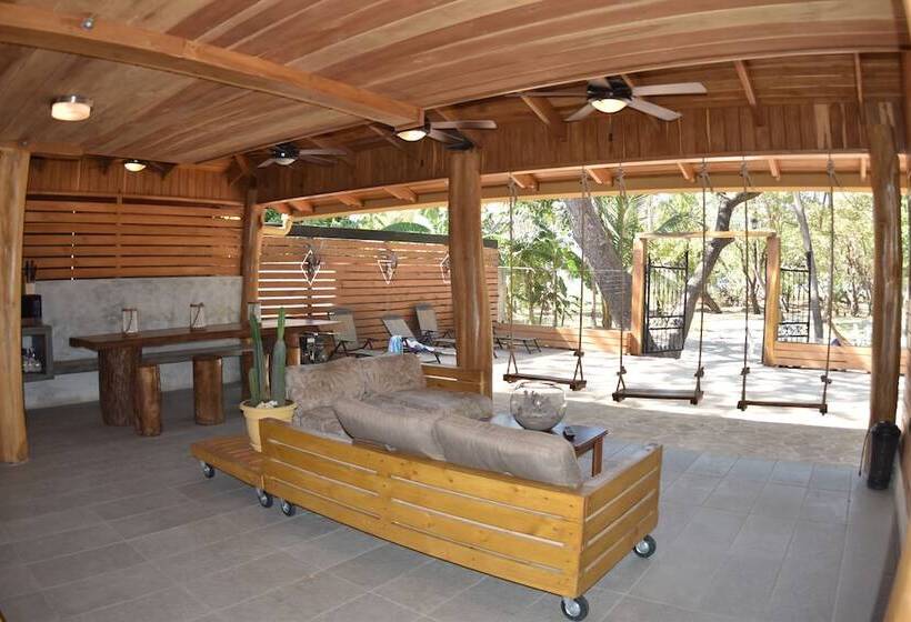 Casa Aura: Beachfront Premium Hostel