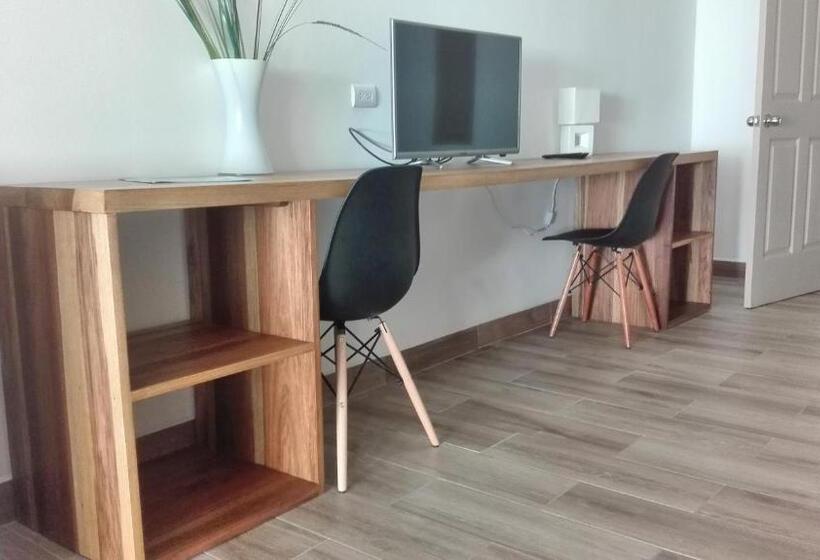 پانسیون Cahuita Inn