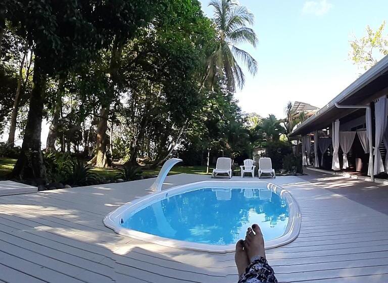 پانسیون Cahuita Inn