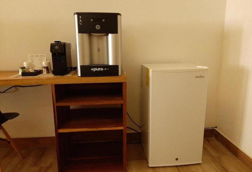 پانسیون Cahuita Inn