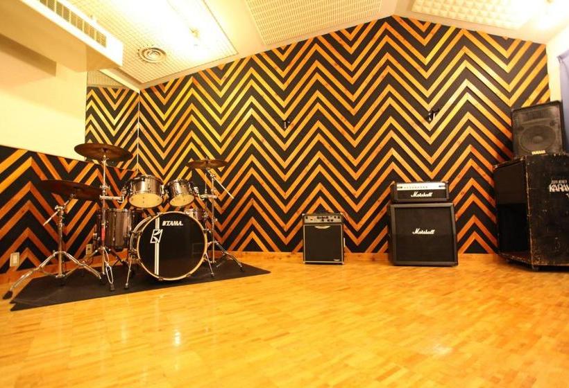 פנסיון Camelot