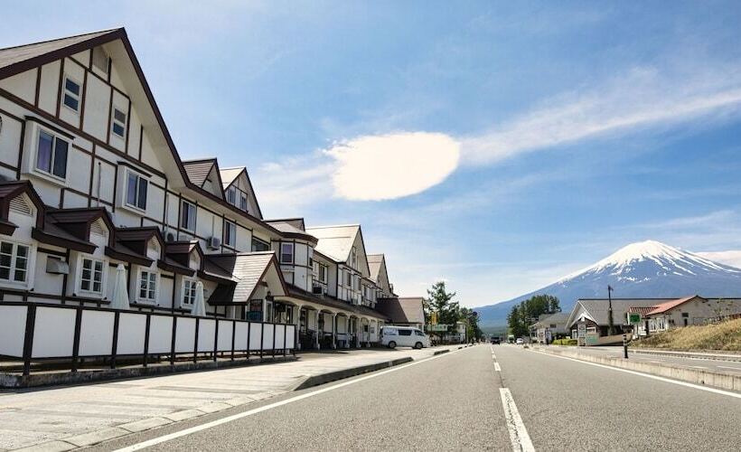 פנסיון Camelot