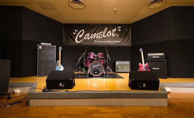 פנסיון Camelot