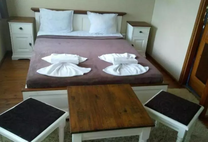 Majatalo Guest House Raffe