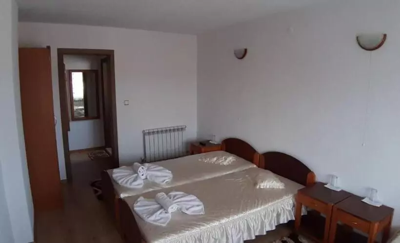 Majatalo Guest House Raffe