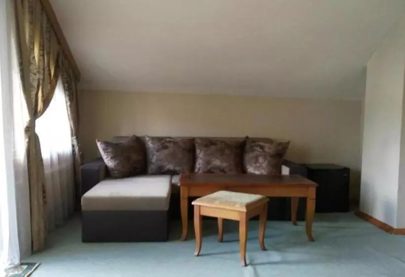 Majatalo Guest House Raffe