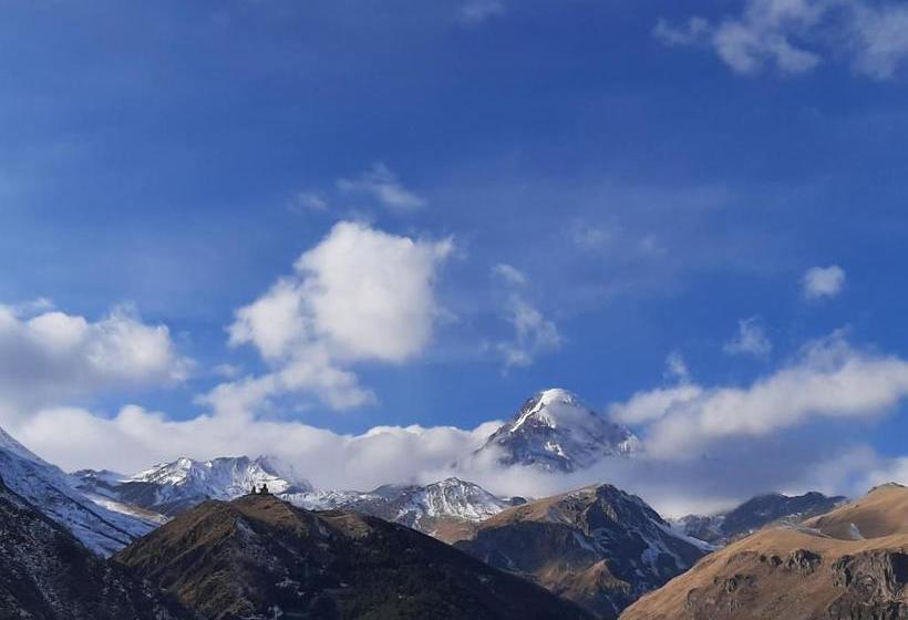 پانسیون Guesthouse Andro Burduli