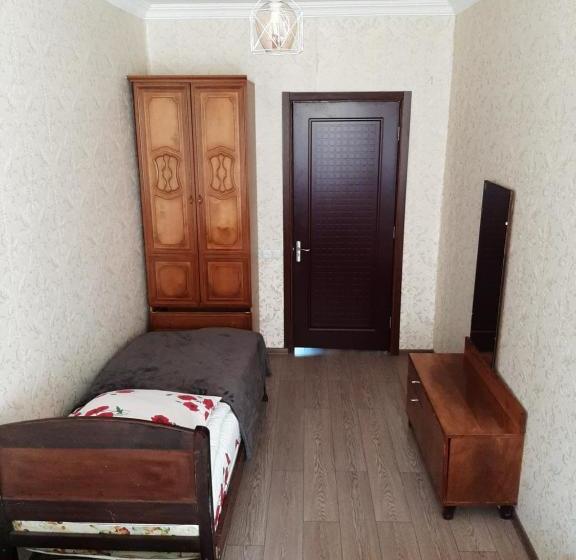 پانسیون Guesthouse Andro Burduli