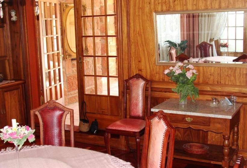 پانسیون Villa Sohrada