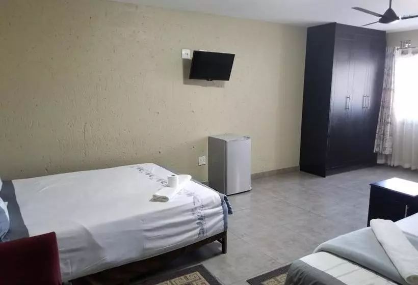 ユースホステル Chisam Guest Lodge Pty Ltd