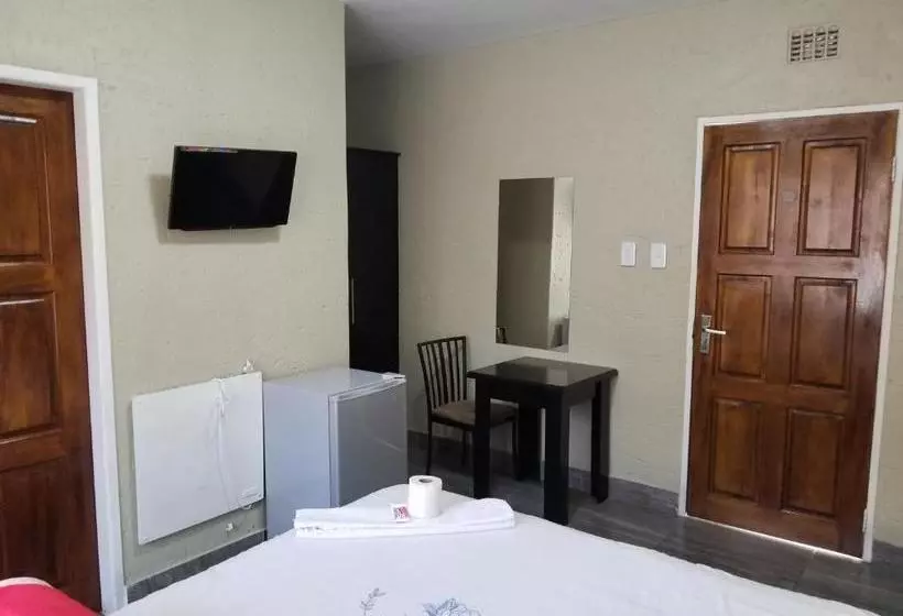 ユースホステル Chisam Guest Lodge Pty Ltd