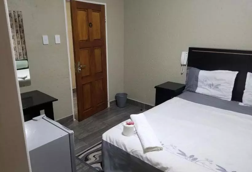 ユースホステル Chisam Guest Lodge Pty Ltd