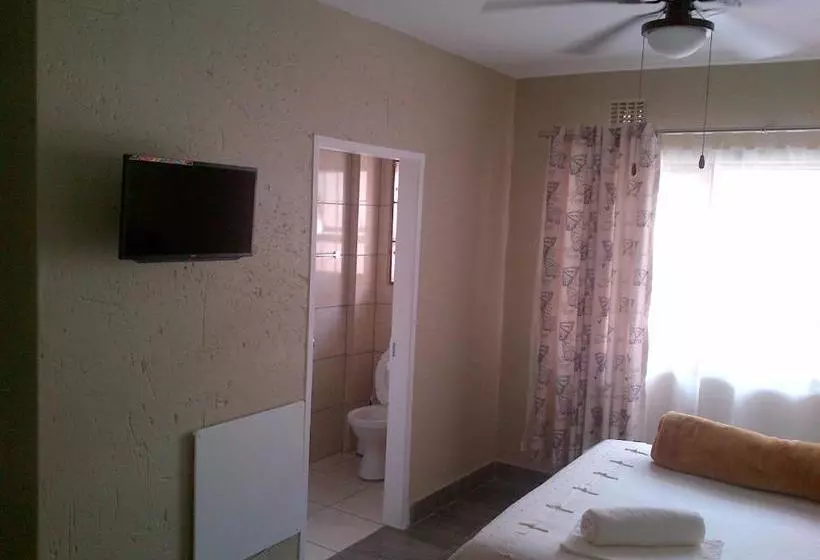 ユースホステル Chisam Guest Lodge Pty Ltd