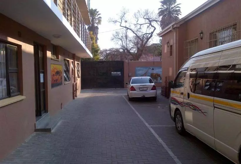 ユースホステル Chisam Guest Lodge Pty Ltd