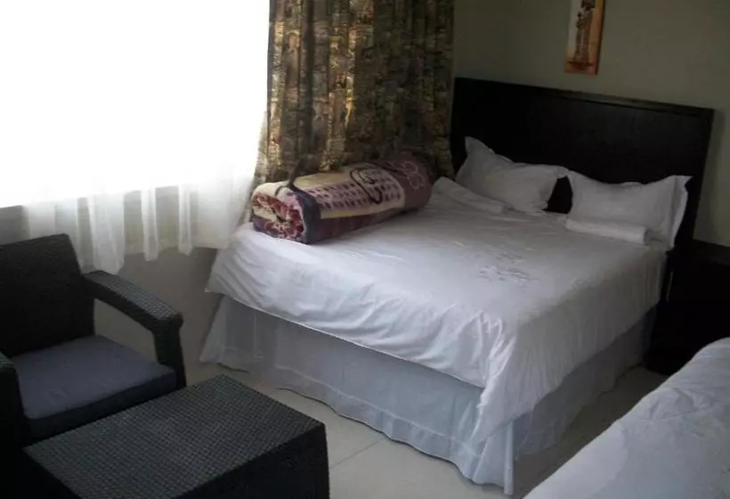 ユースホステル Chisam Guest Lodge Pty Ltd