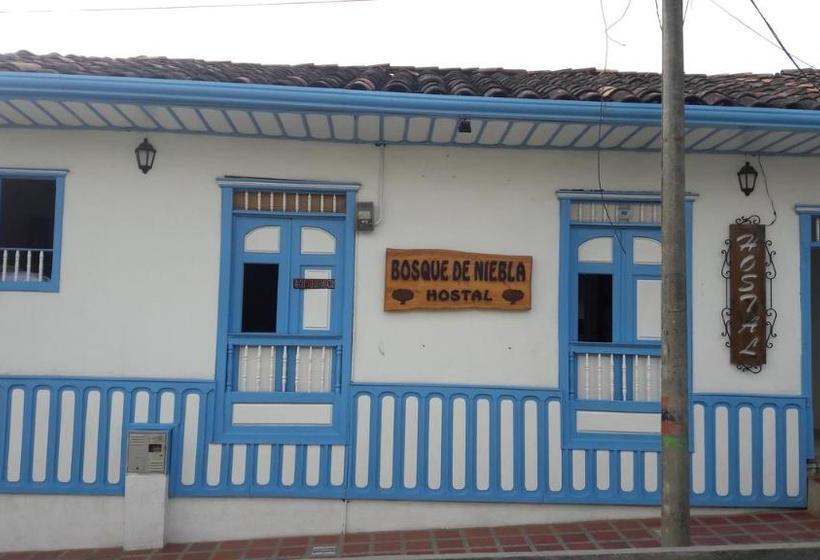 ユースホステル Hostal Bosque De Niebla